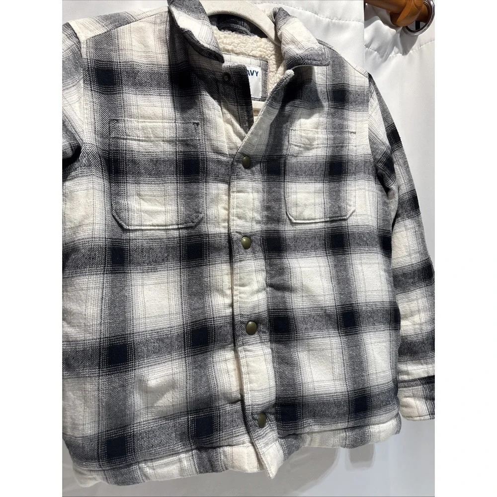 Old Navy Flannel Shirt Jacket Kids Medium 8 White Black Plaid Sherpa Lined